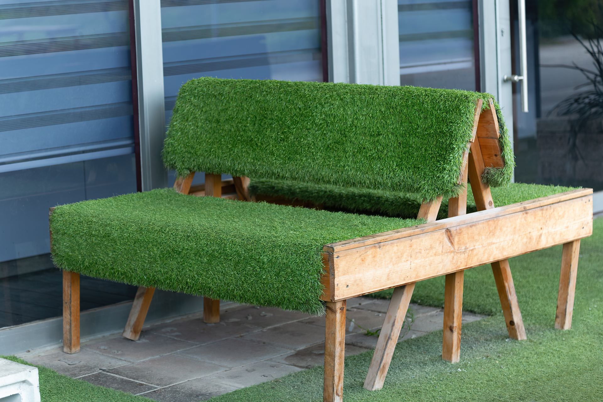 Green Interiors with Artificial Grass (Turf) in Ahmedabad